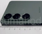 Утечка изображения телефона. Ожидается, что Xperia 1 VII будет оснащен улучшенными ультраширокоугольной и телефото камерами. (Источник изображения: via Sumaho Digest)